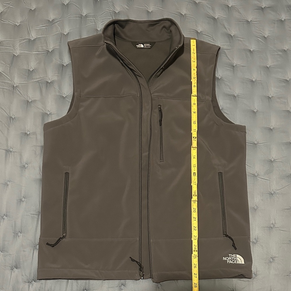 The North Face Men's Charcoal Gray Vest
